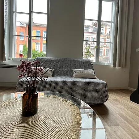 Très Bel à 2 Pas Du Théâtre Sébastopol *