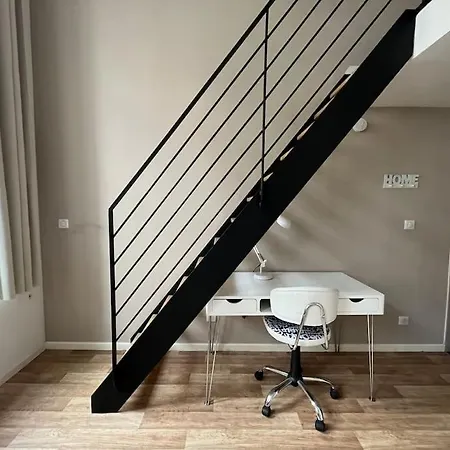 Tres Bel A 2 Pas Du Theatre Sebastopol Apartmán *